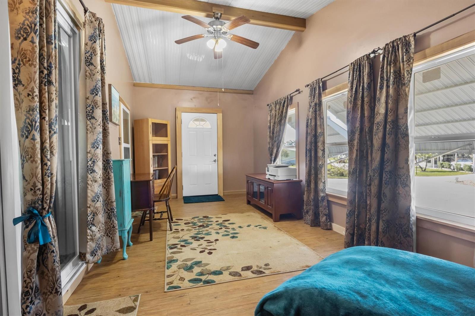 Image 5 of 37 For 293 Edgewood Boulevard