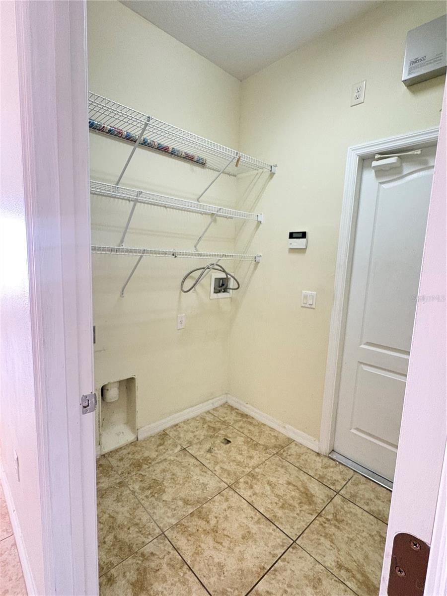 Image 22 of 27 For 3108 Dasha Palm Drive