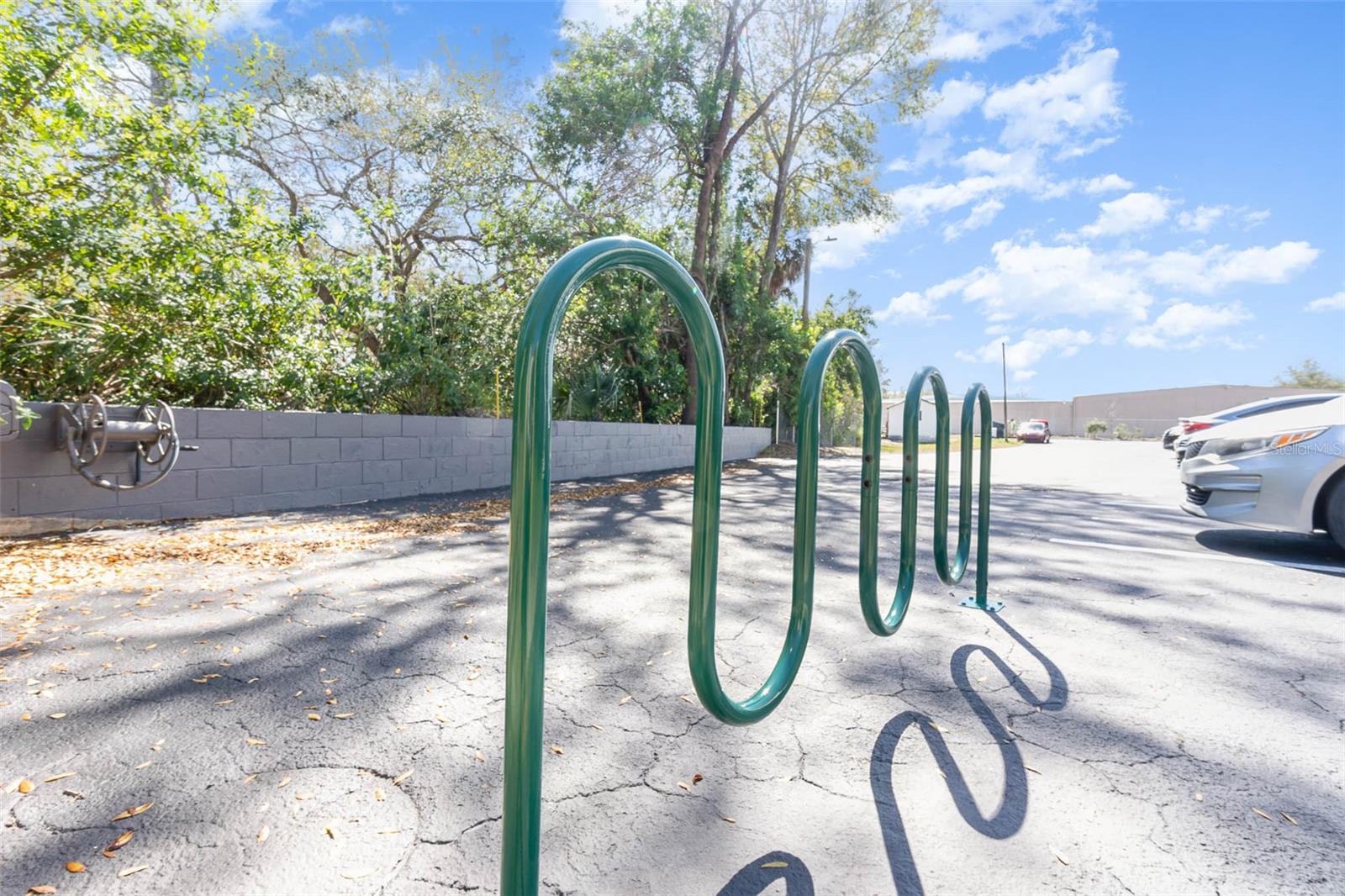 Image 12 of 21 For 2000 15th Court Nw 11