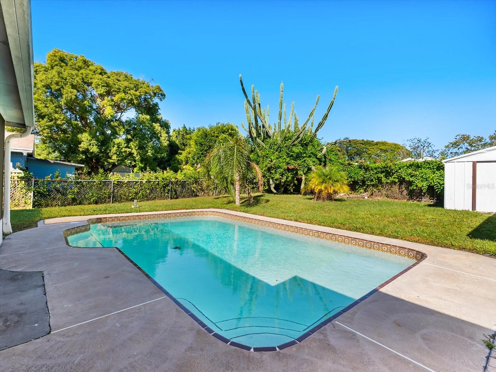 Image 20 of 26 For 4045 Castlegate Drive