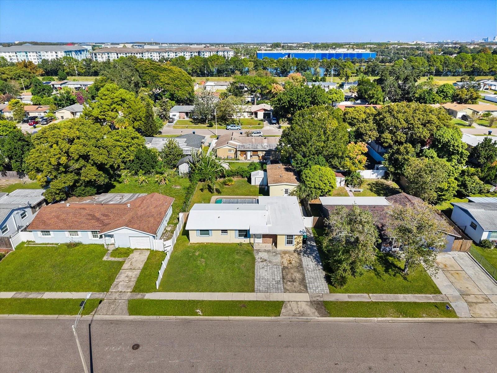 Image 22 of 26 For 4045 Castlegate Drive