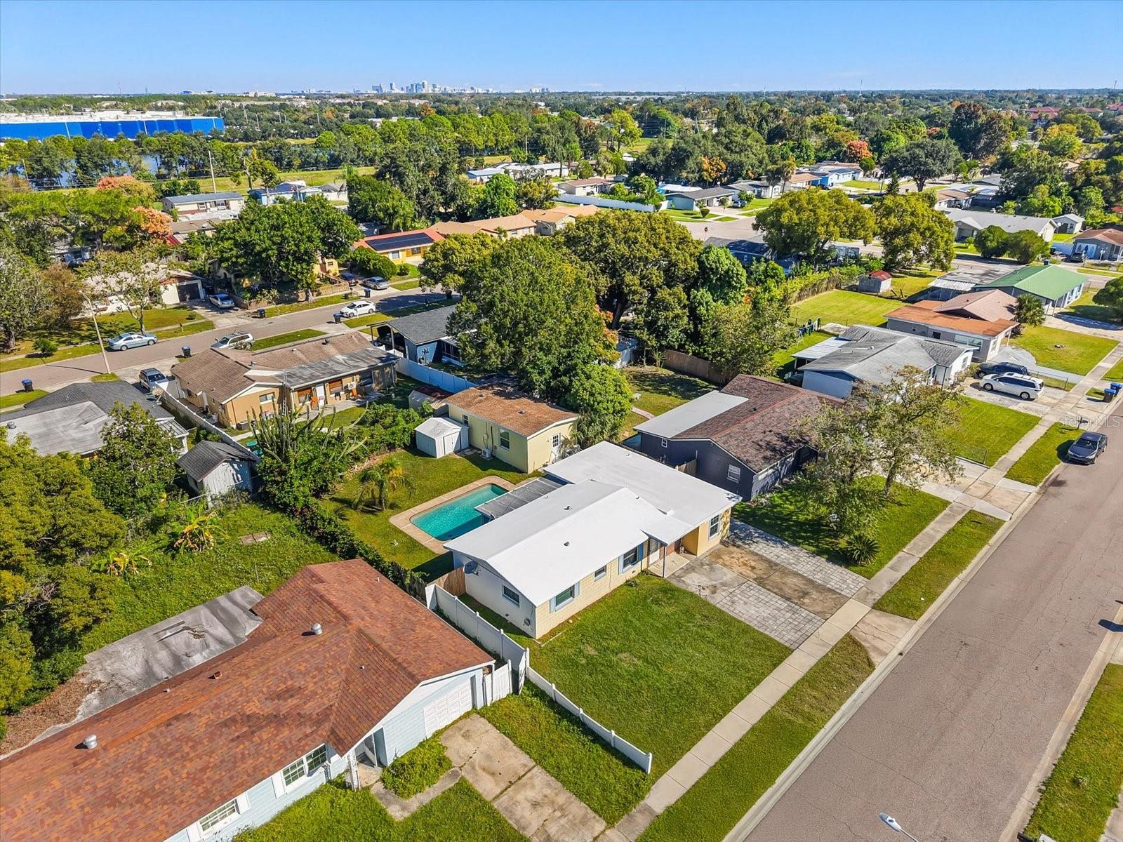 Image 23 of 26 For 4045 Castlegate Drive