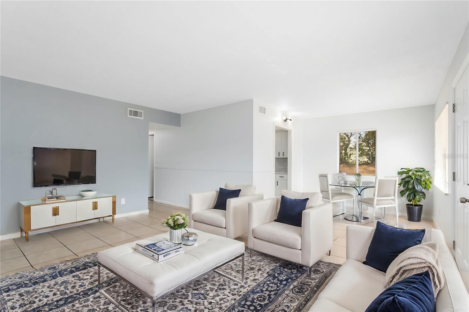 Image 2 of 15 For 2000 15th Court Nw 15