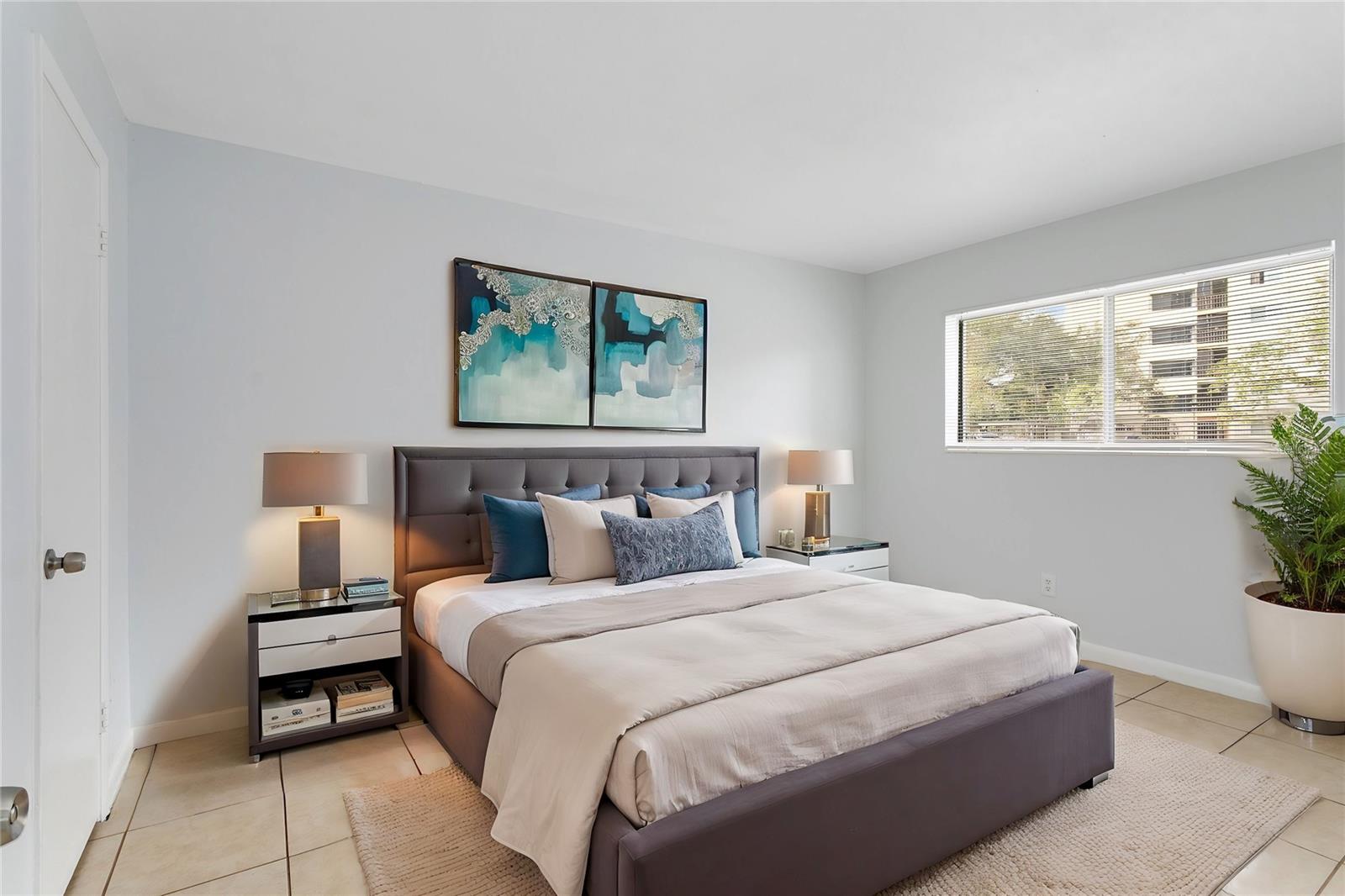 Image 7 of 15 For 2000 15th Court Nw 15