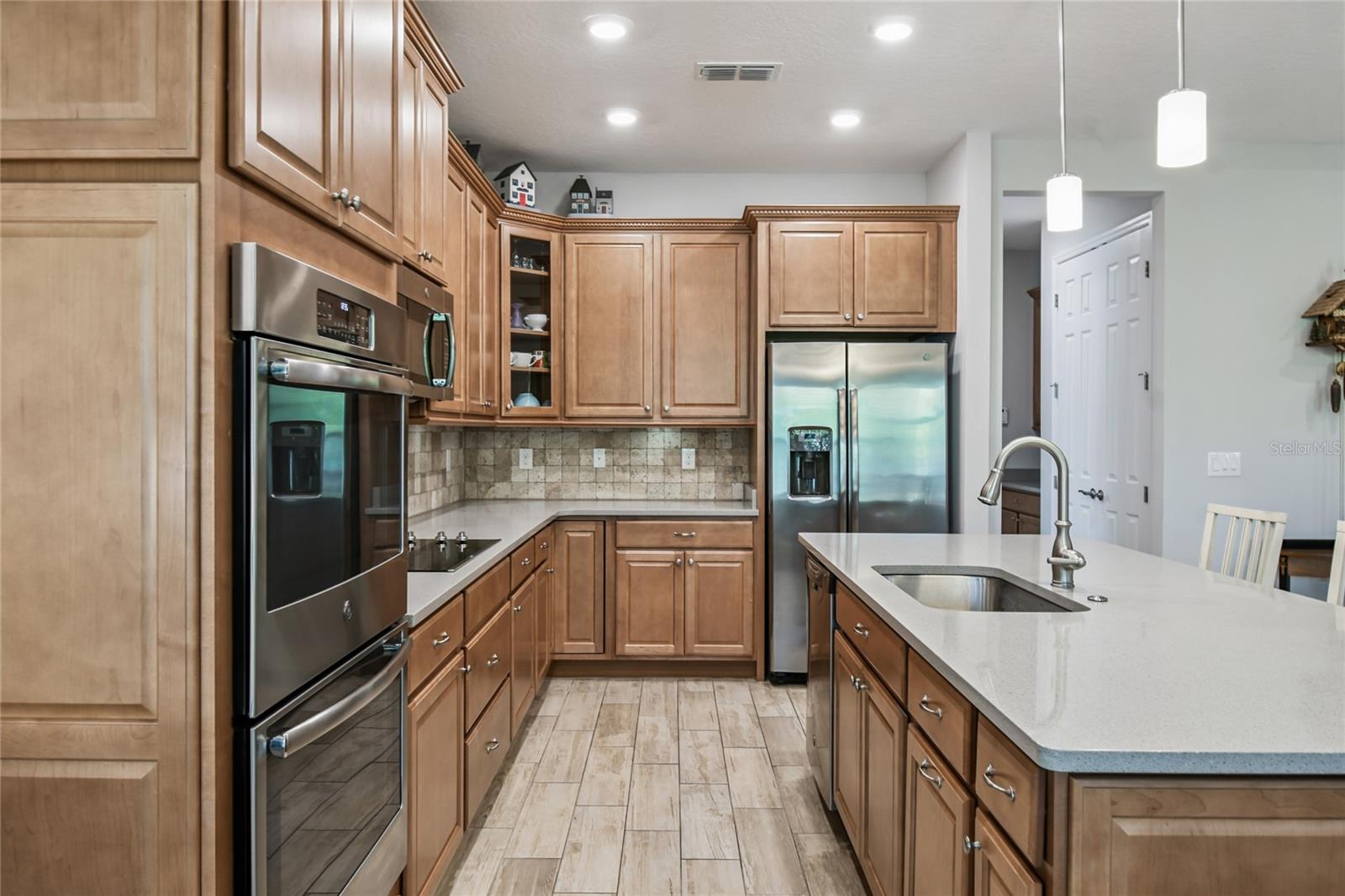 Image 16 of 67 For 461 Treviso Dr