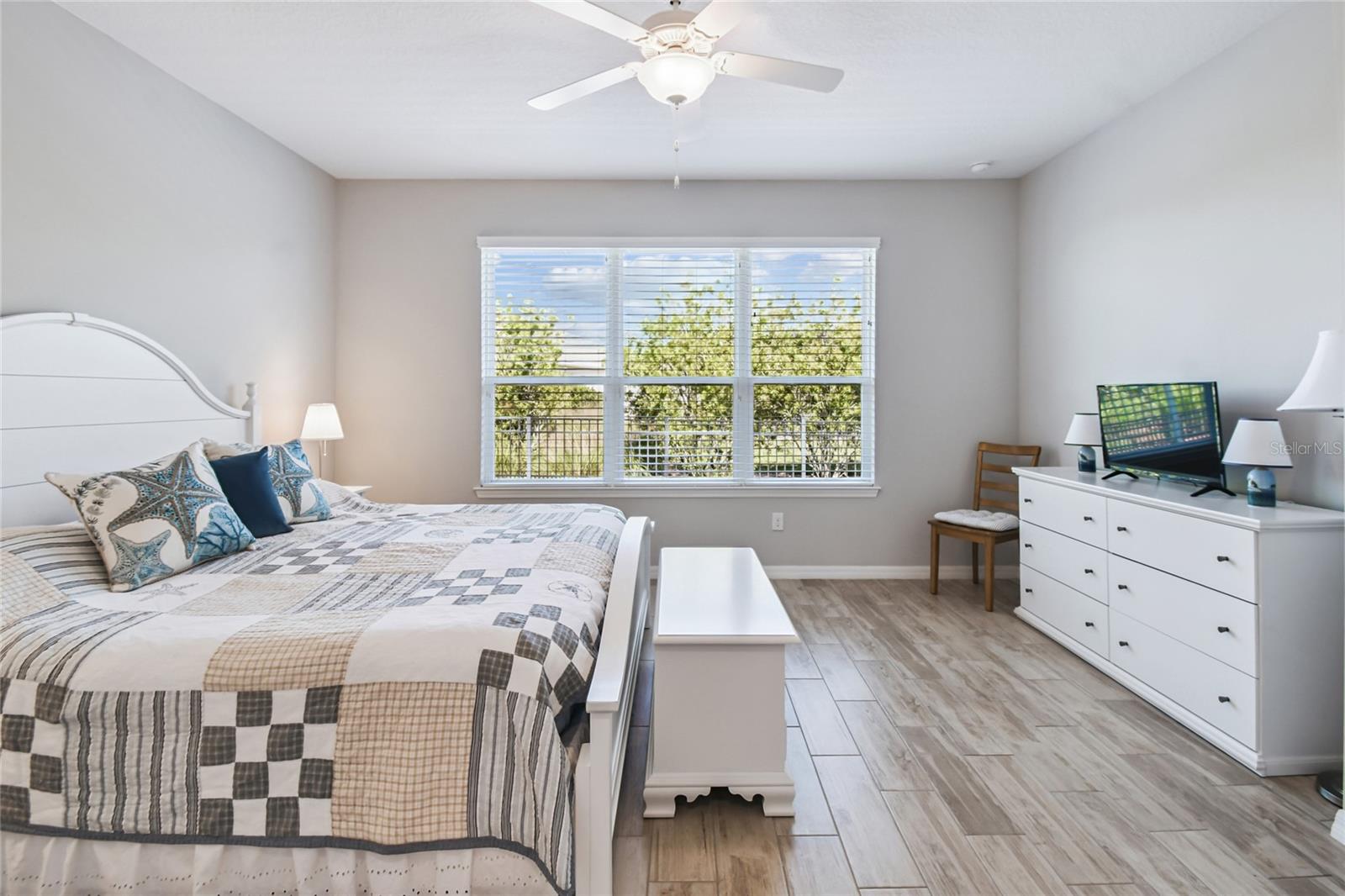 Image 24 of 67 For 461 Treviso Dr