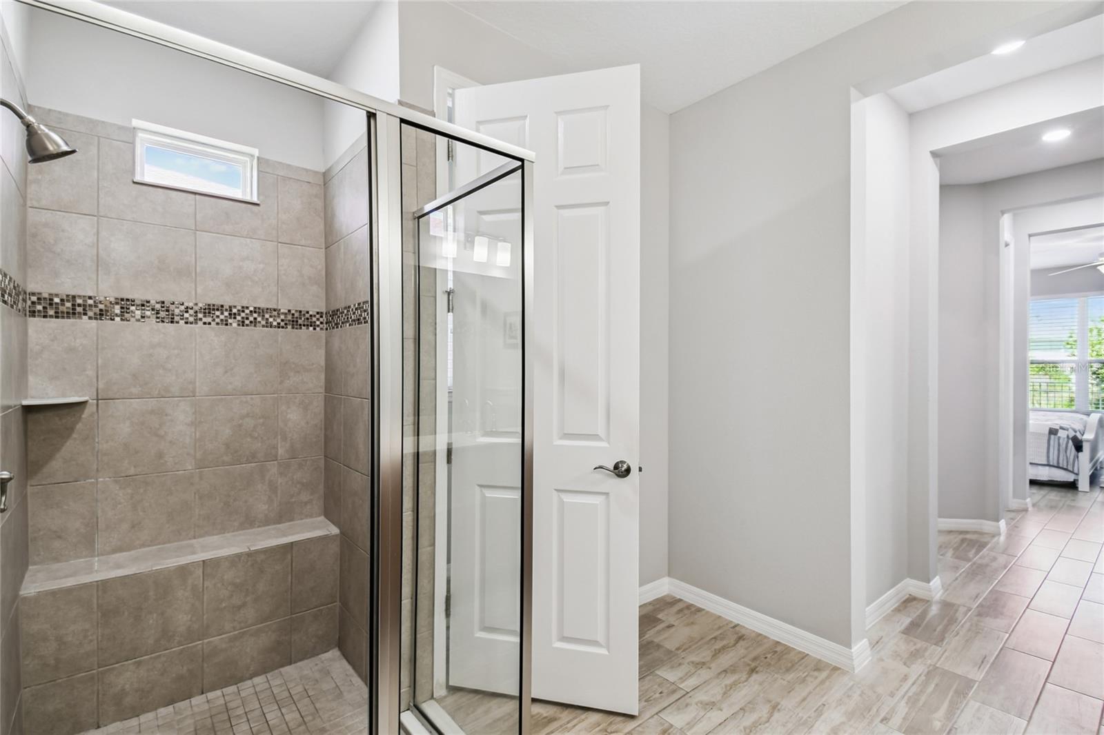 Image 28 of 67 For 461 Treviso Dr