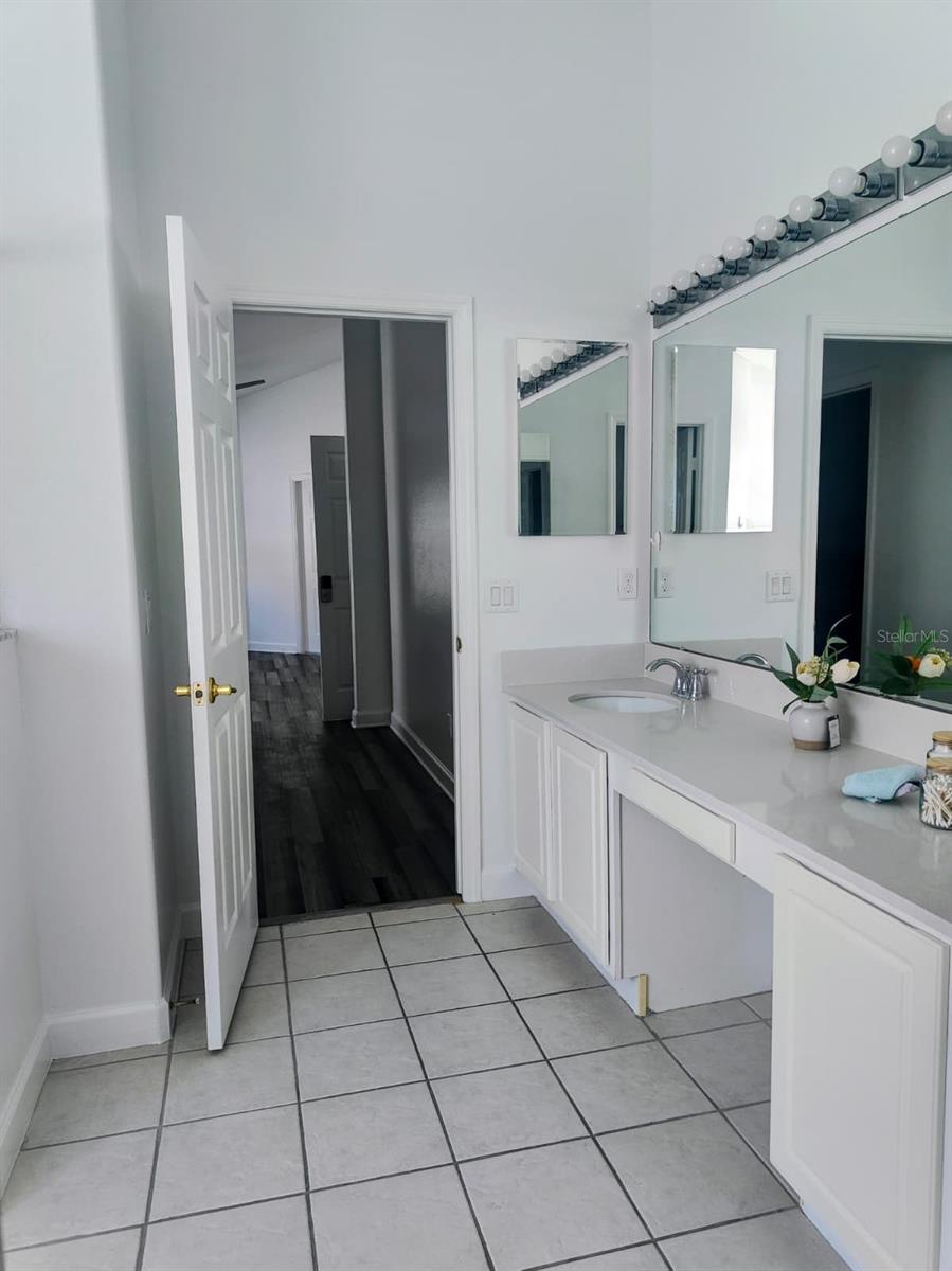 Image 24 of 48 For 3045 Lazlo Lane