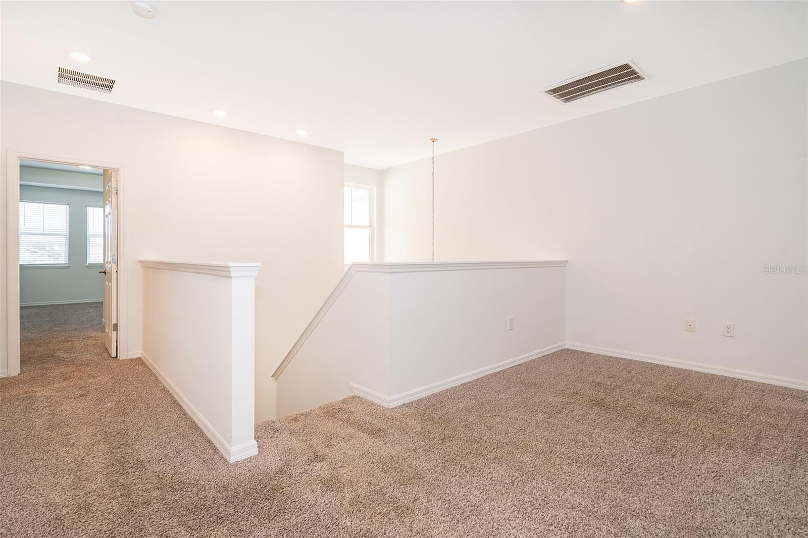 Image 13 of 28 For 15217 Willow Arbor Circle 94