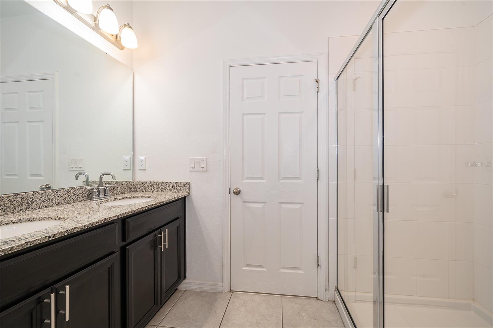 Image 16 of 28 For 15217 Willow Arbor Circle 94