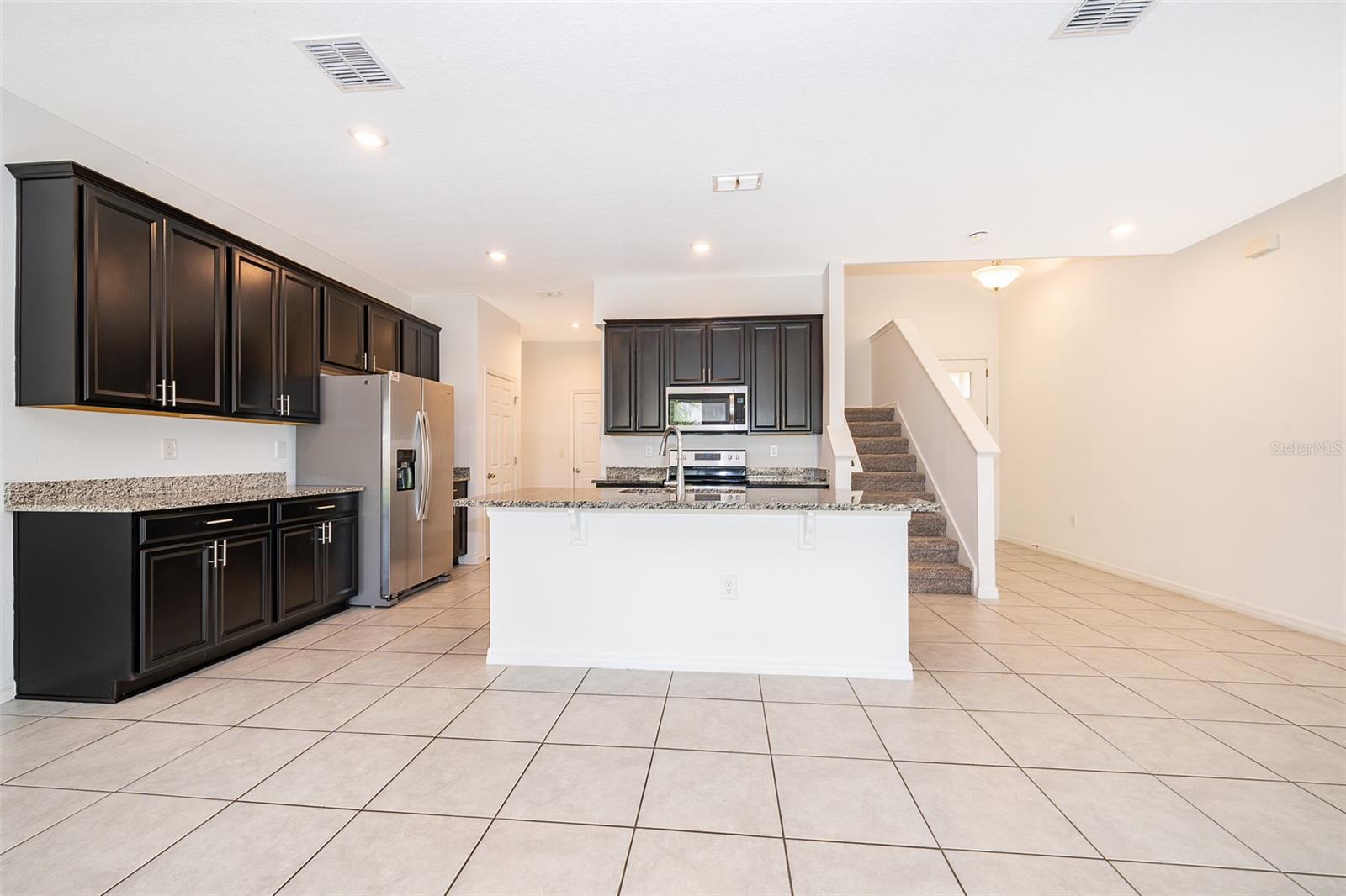 Image 9 of 28 For 15217 Willow Arbor Circle 94