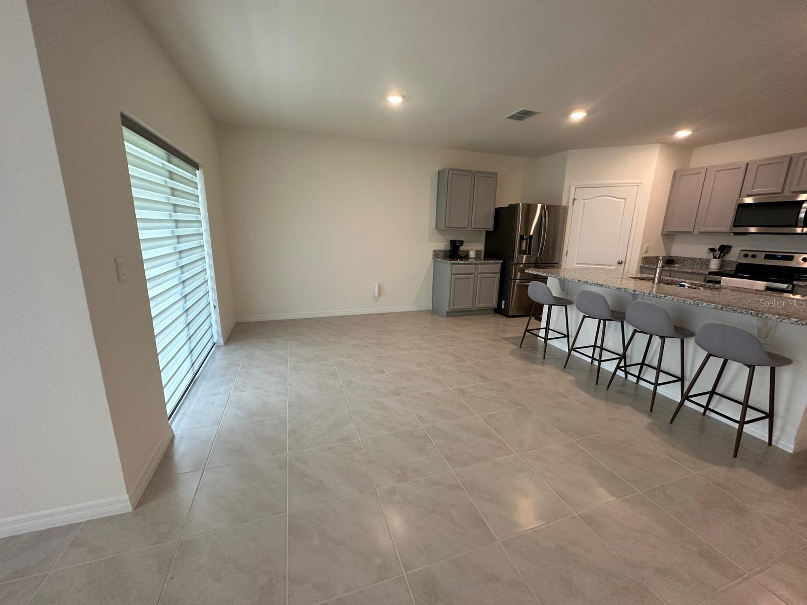 Image 8 of 17 For 975 Brooklet Drive