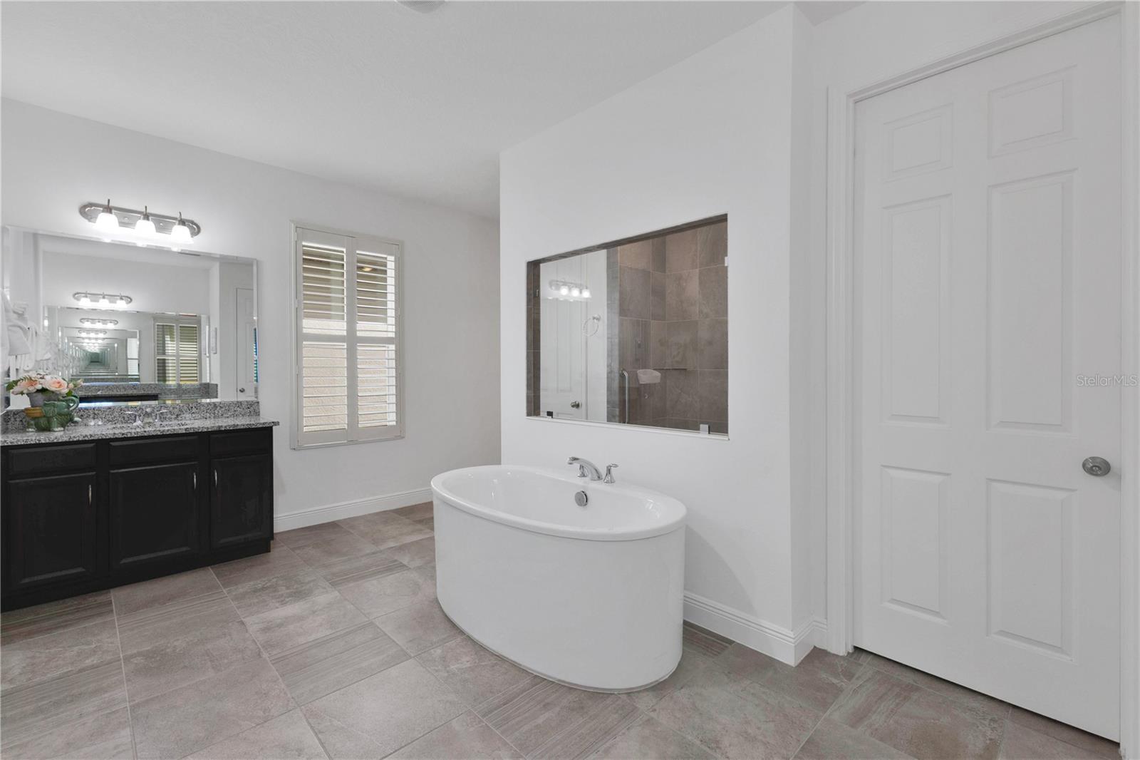 Image 15 of 43 For 3273 Wauseon Drive