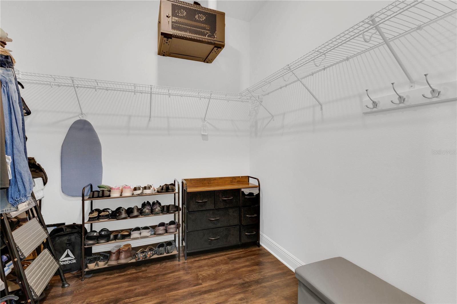 Image 23 of 43 For 3273 Wauseon Drive