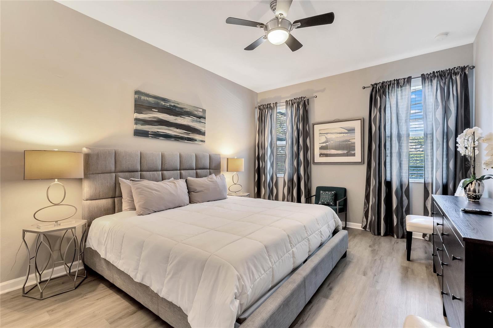 Image 10 of 33 For 4348 Acorn Court