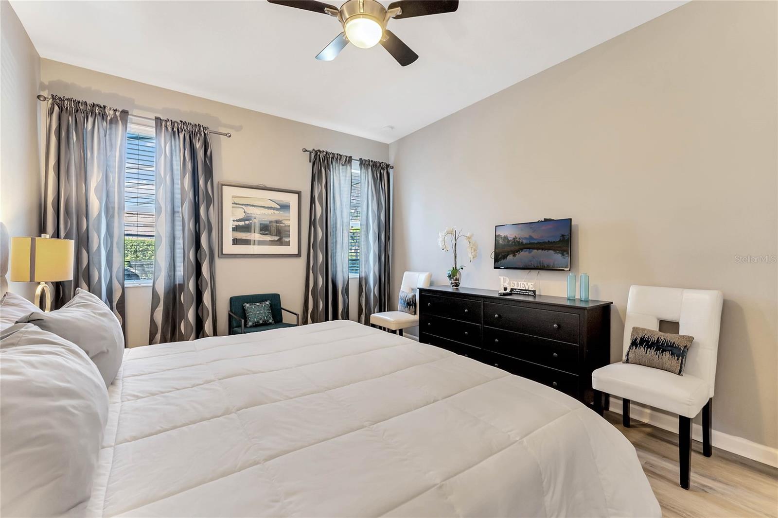 Image 11 of 33 For 4348 Acorn Court