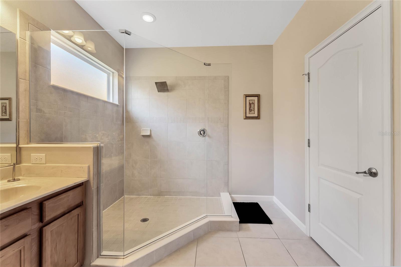 Image 15 of 33 For 4348 Acorn Court