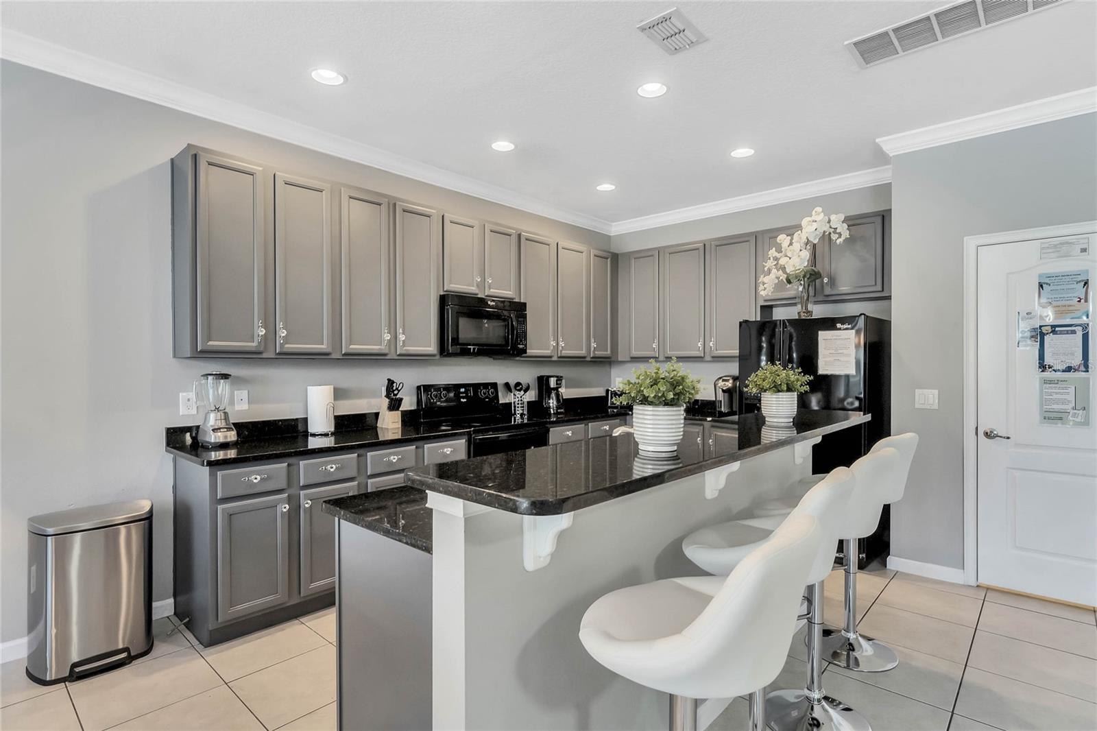 Image 2 of 33 For 4348 Acorn Court