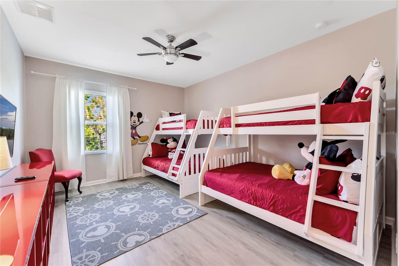 Image 22 of 33 For 4348 Acorn Court