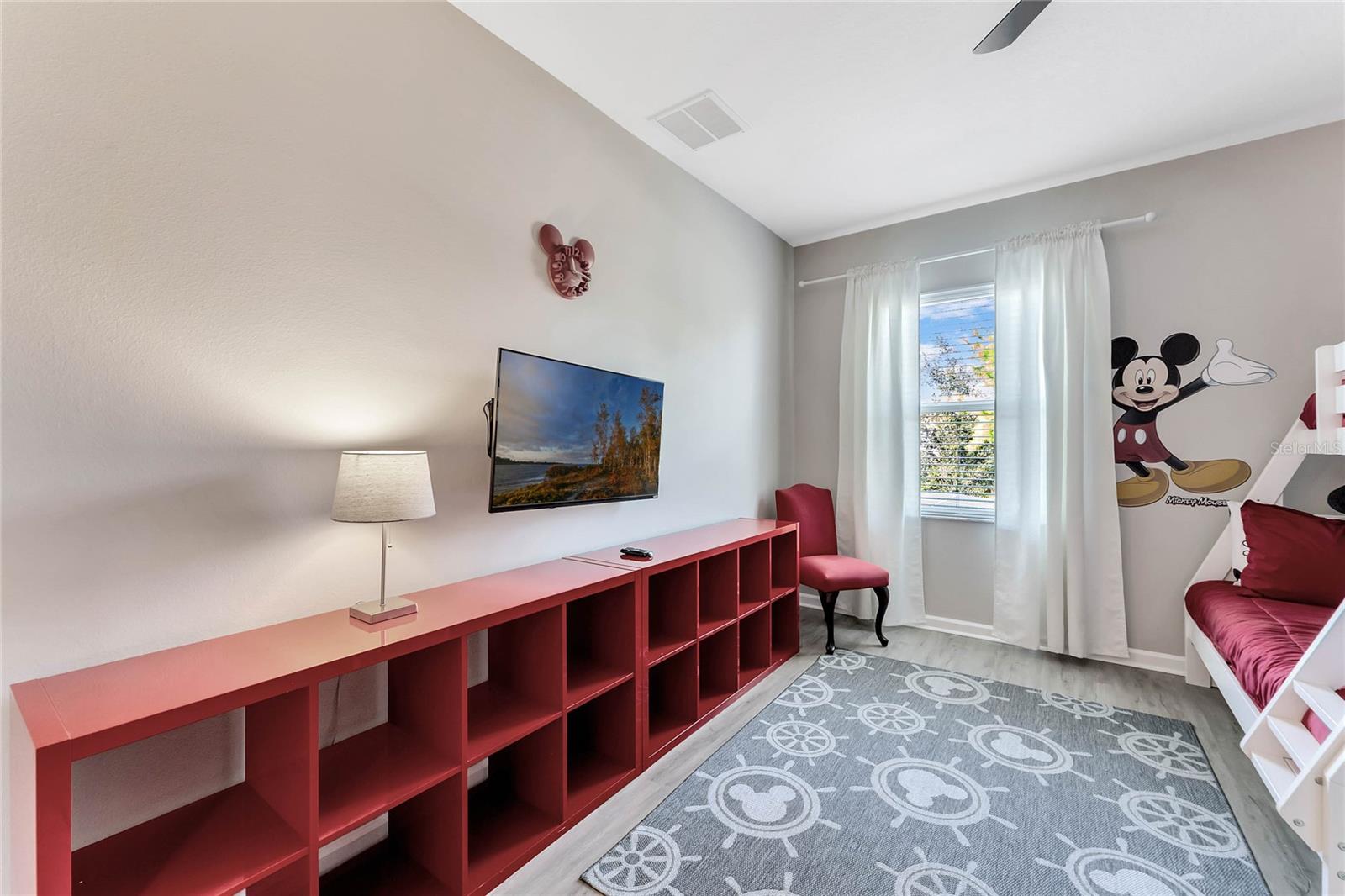 Image 23 of 33 For 4348 Acorn Court