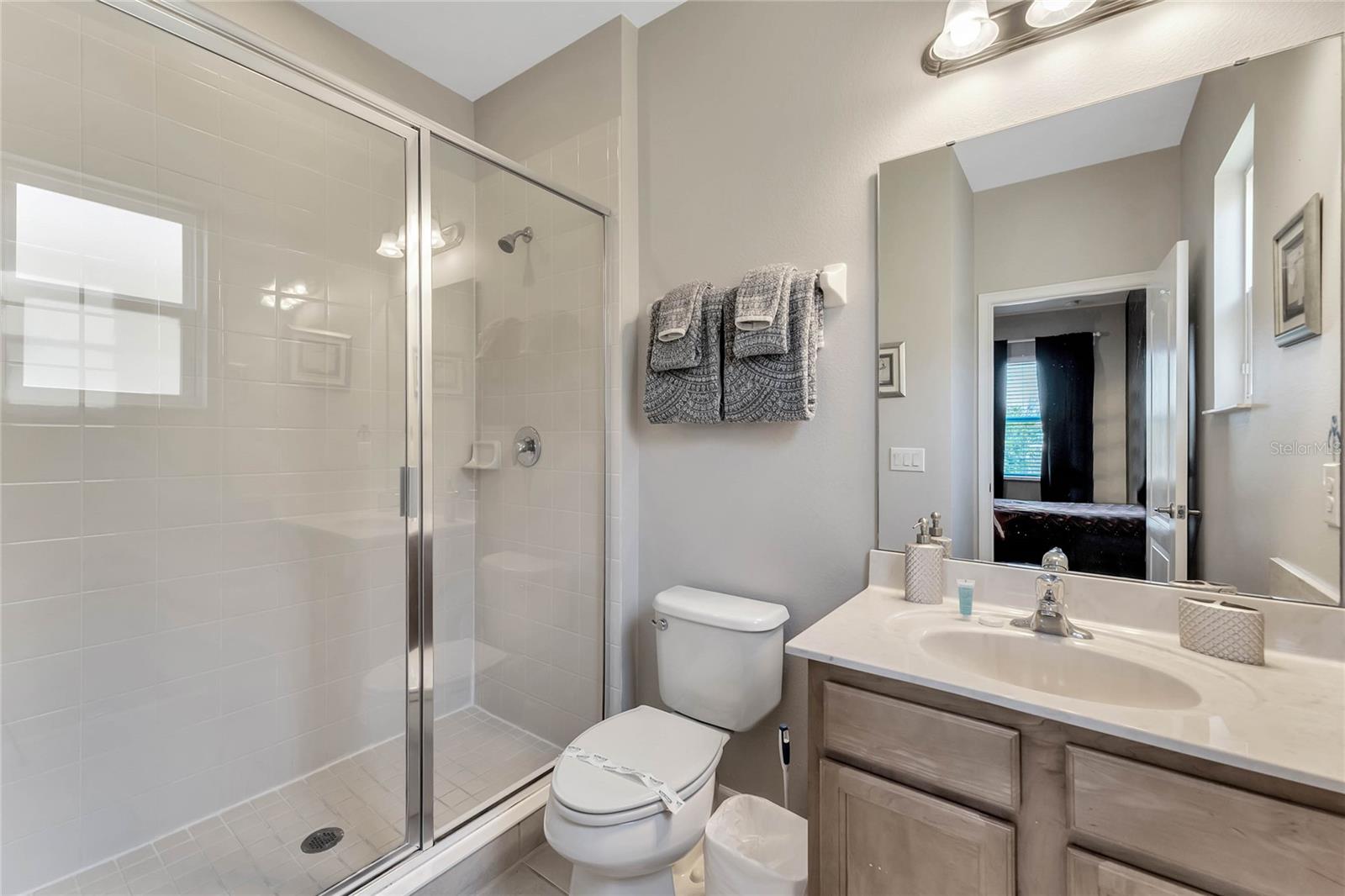 Image 27 of 33 For 4348 Acorn Court