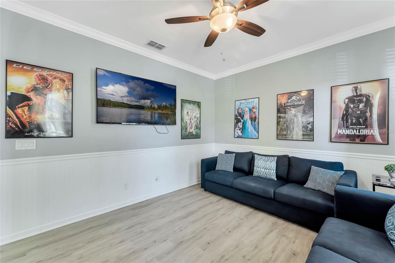 Image 5 of 33 For 4348 Acorn Court