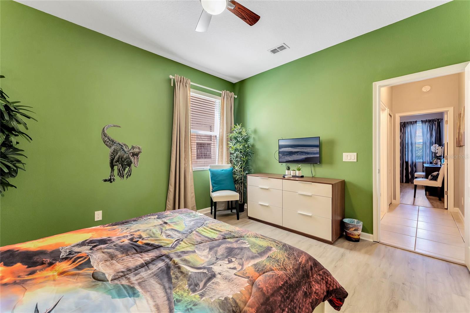 Image 8 of 33 For 4348 Acorn Court