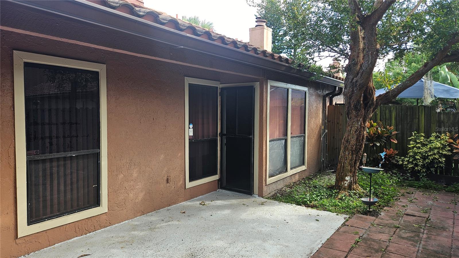 Image 15 of 21 For 616 Montego Bay Court S