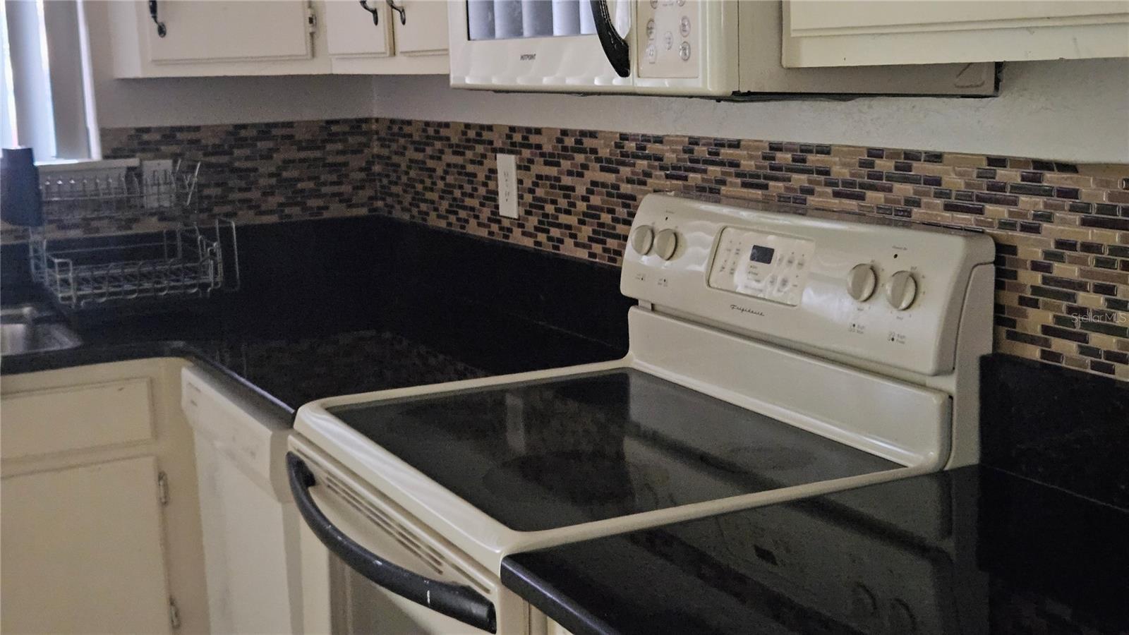 Image 7 of 21 For 616 Montego Bay Court S