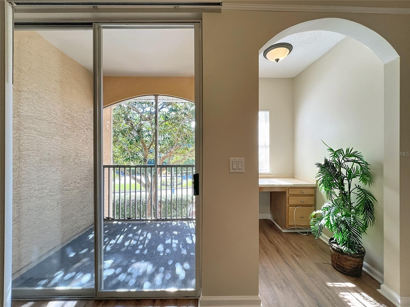 Image 10 of 49 For 12414 Baleria Cove 106