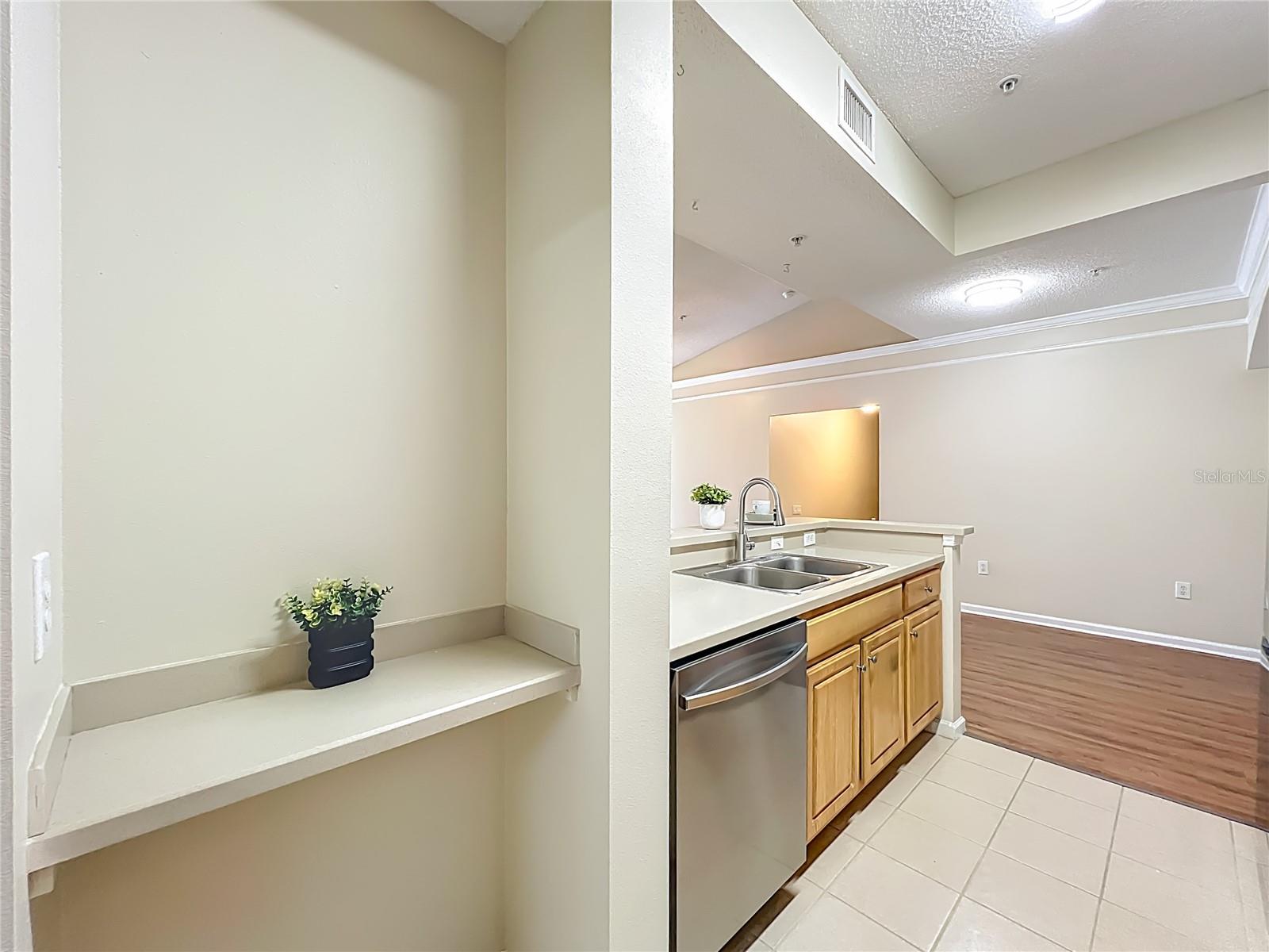 Image 15 of 49 For 12414 Baleria Cove 106