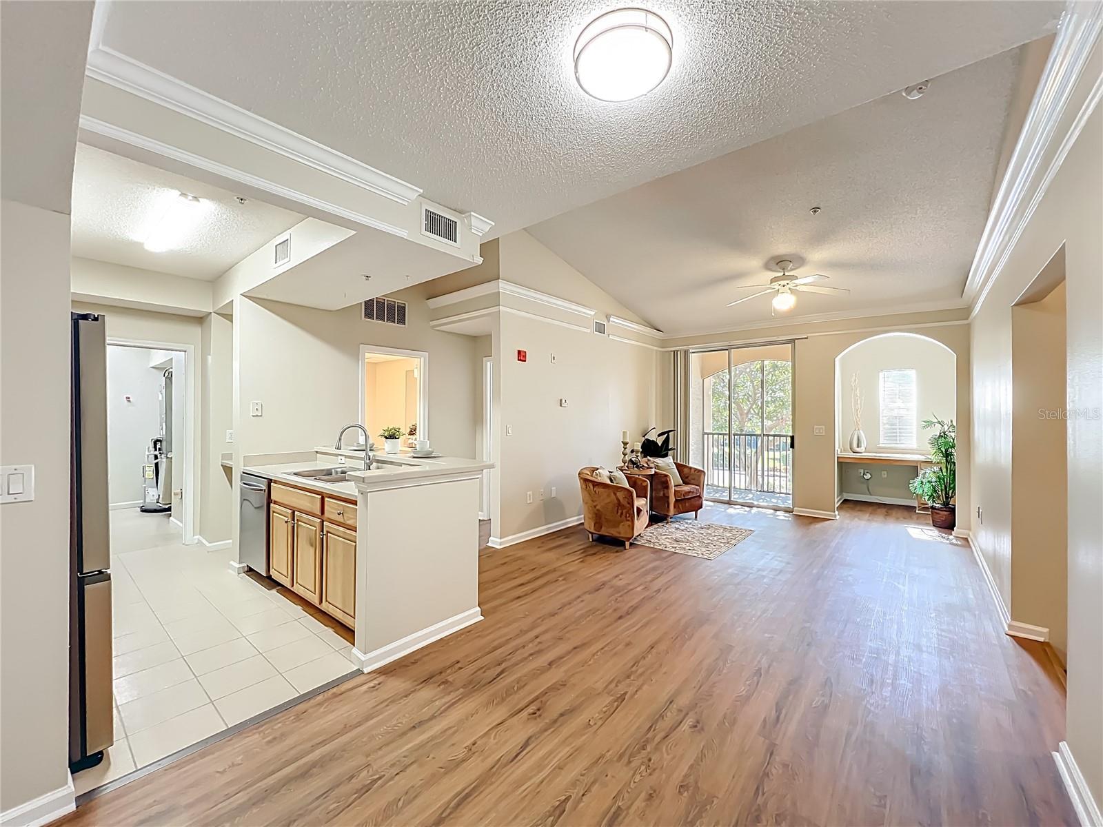 Image 16 of 49 For 12414 Baleria Cove 106