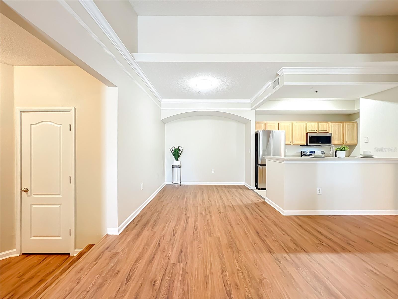 Image 17 of 49 For 12414 Baleria Cove 106