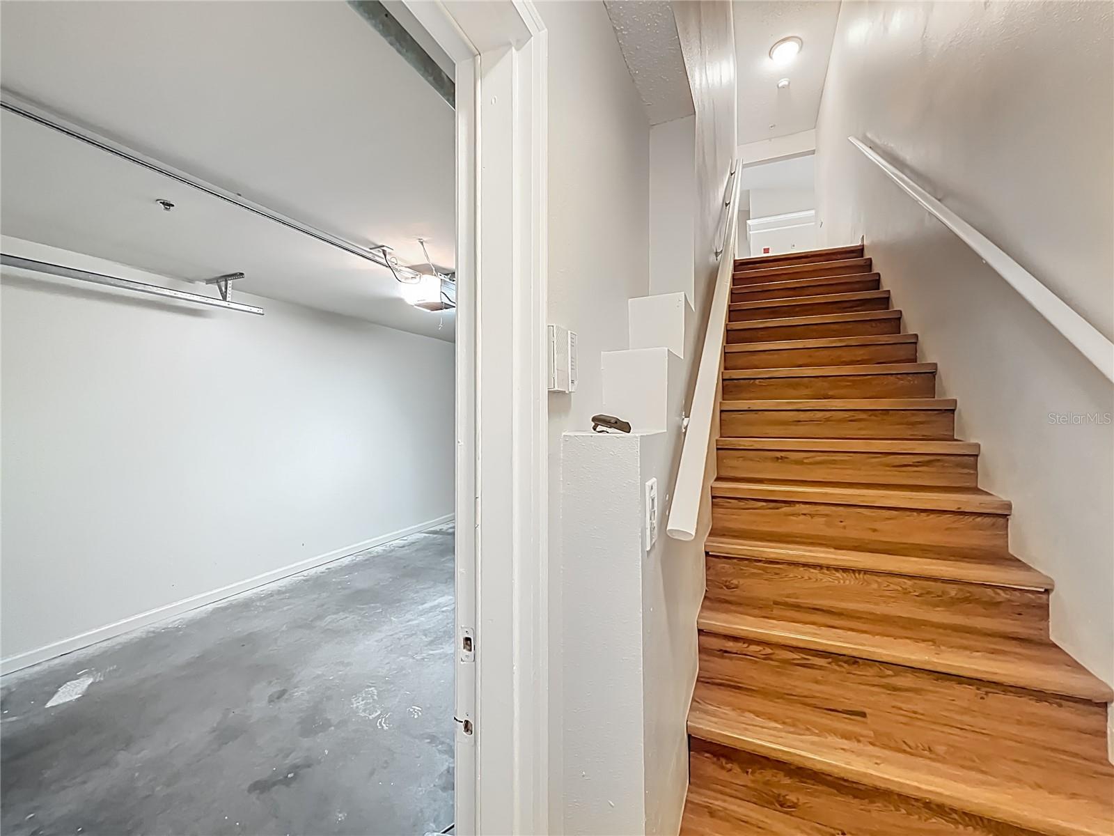 Image 33 of 49 For 12414 Baleria Cove 106