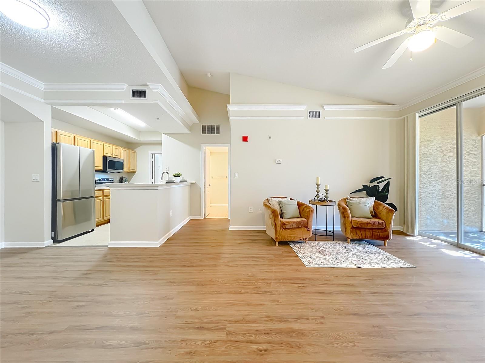 Image 7 of 49 For 12414 Baleria Cove 106