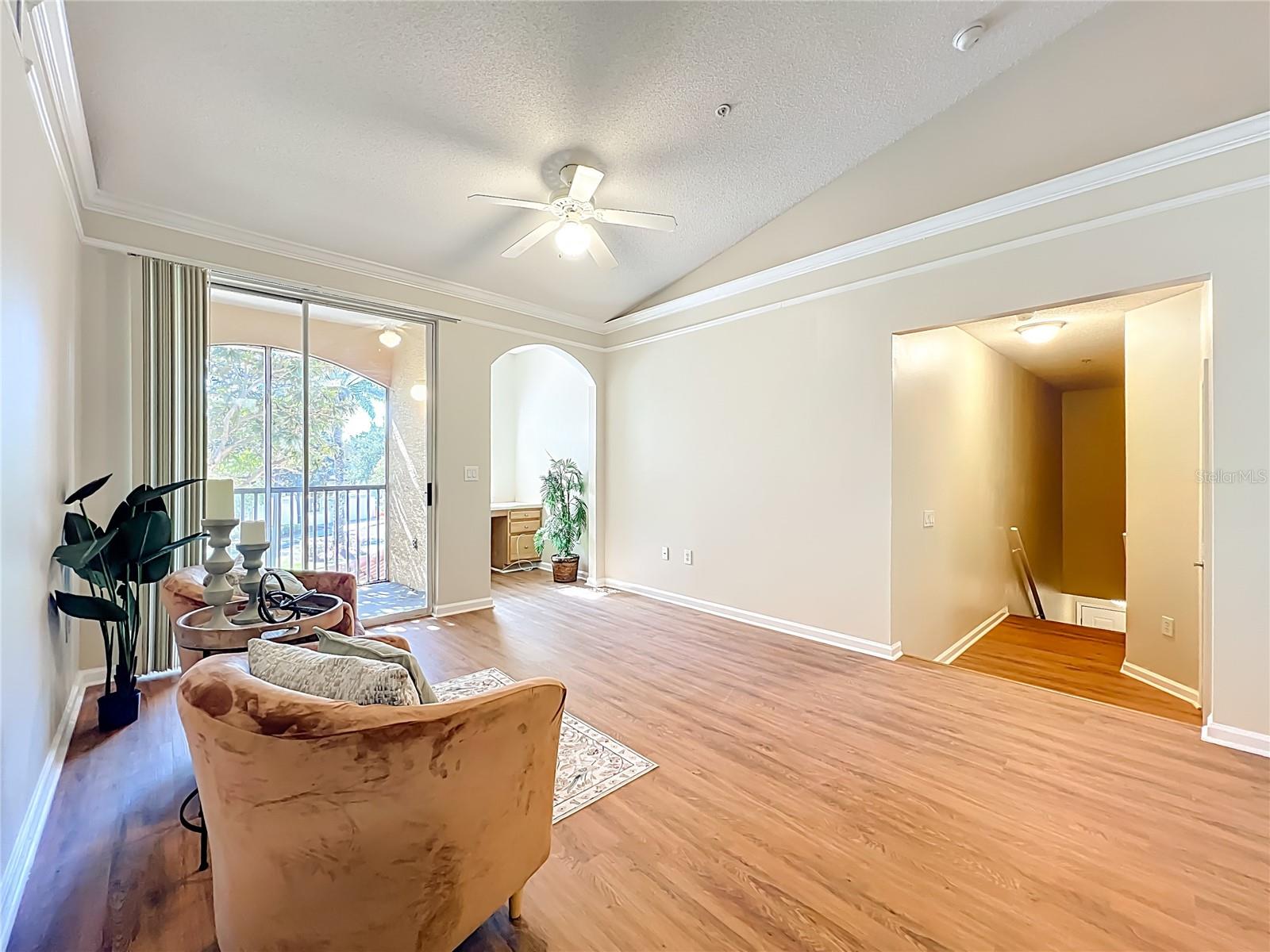 Image 9 of 49 For 12414 Baleria Cove 106