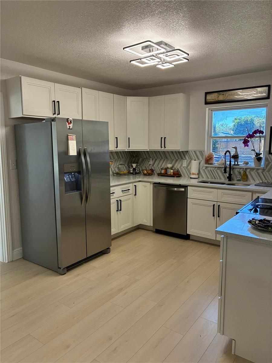 Image 11 of 12 For 6 Orion Avenue