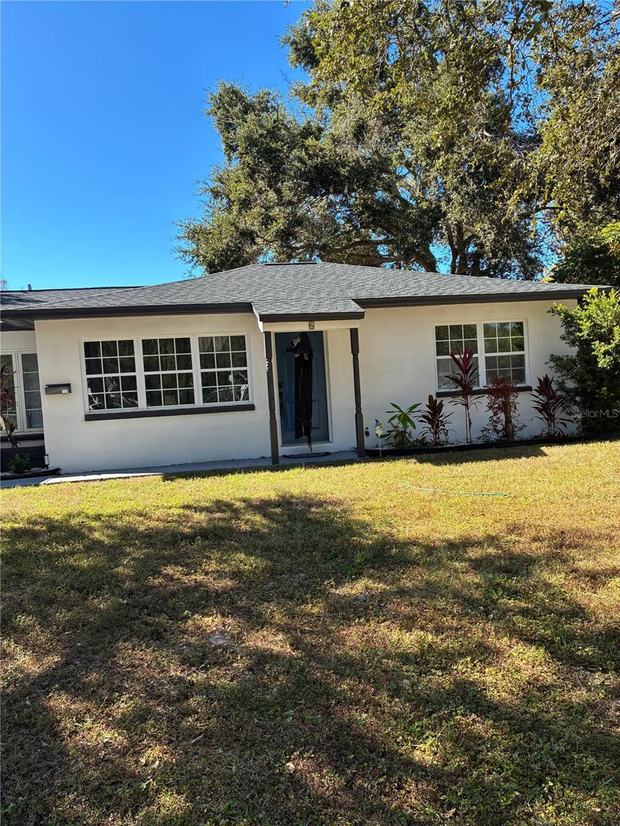 Image 2 of 12 For 6 Orion Avenue