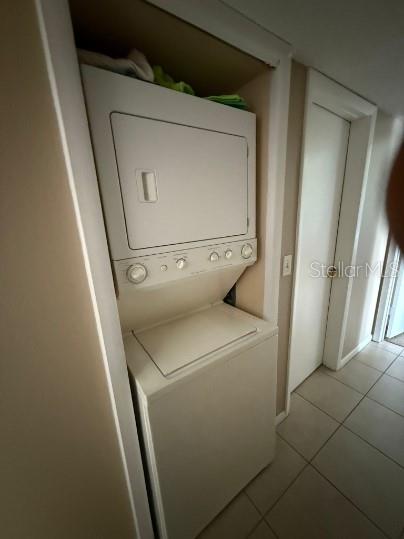 Image 10 of 11 For 8215 Sun Spring Circle 73