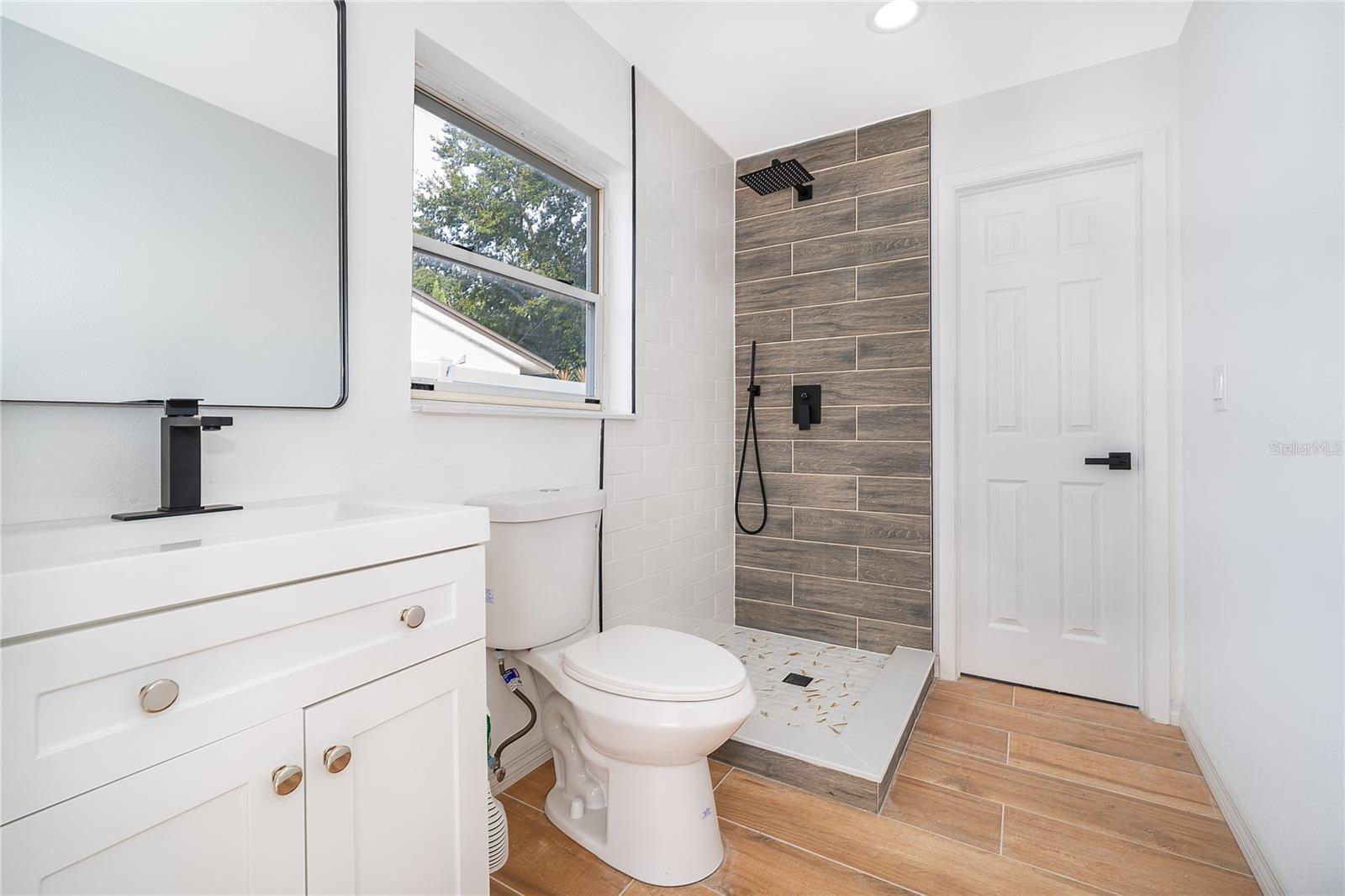 Image 23 of 32 For 6436 Inca Street