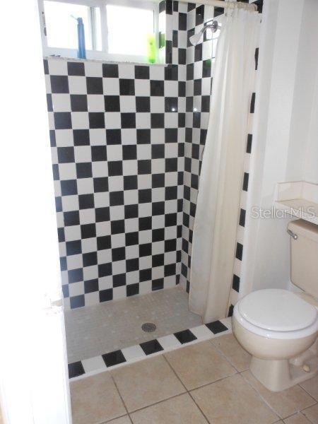 Image 3 of 11 For 8860 Parliament Court