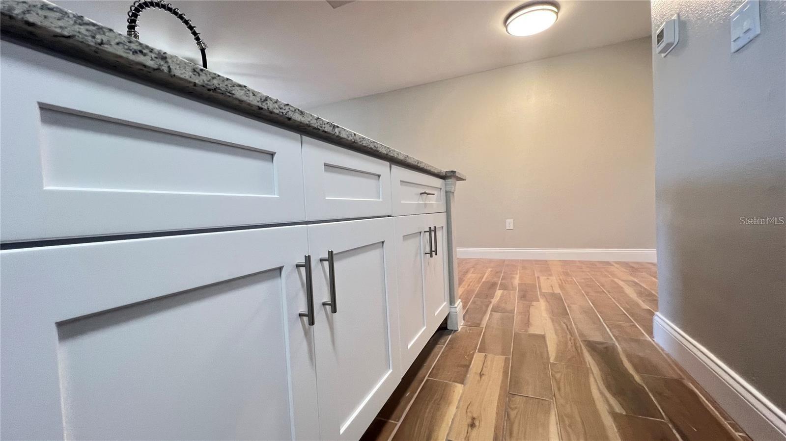 Image 20 of 31 For 3038 Parkway Boulevard 204