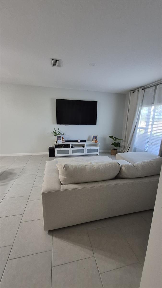 Image 8 of 45 For 1739 Kato Way