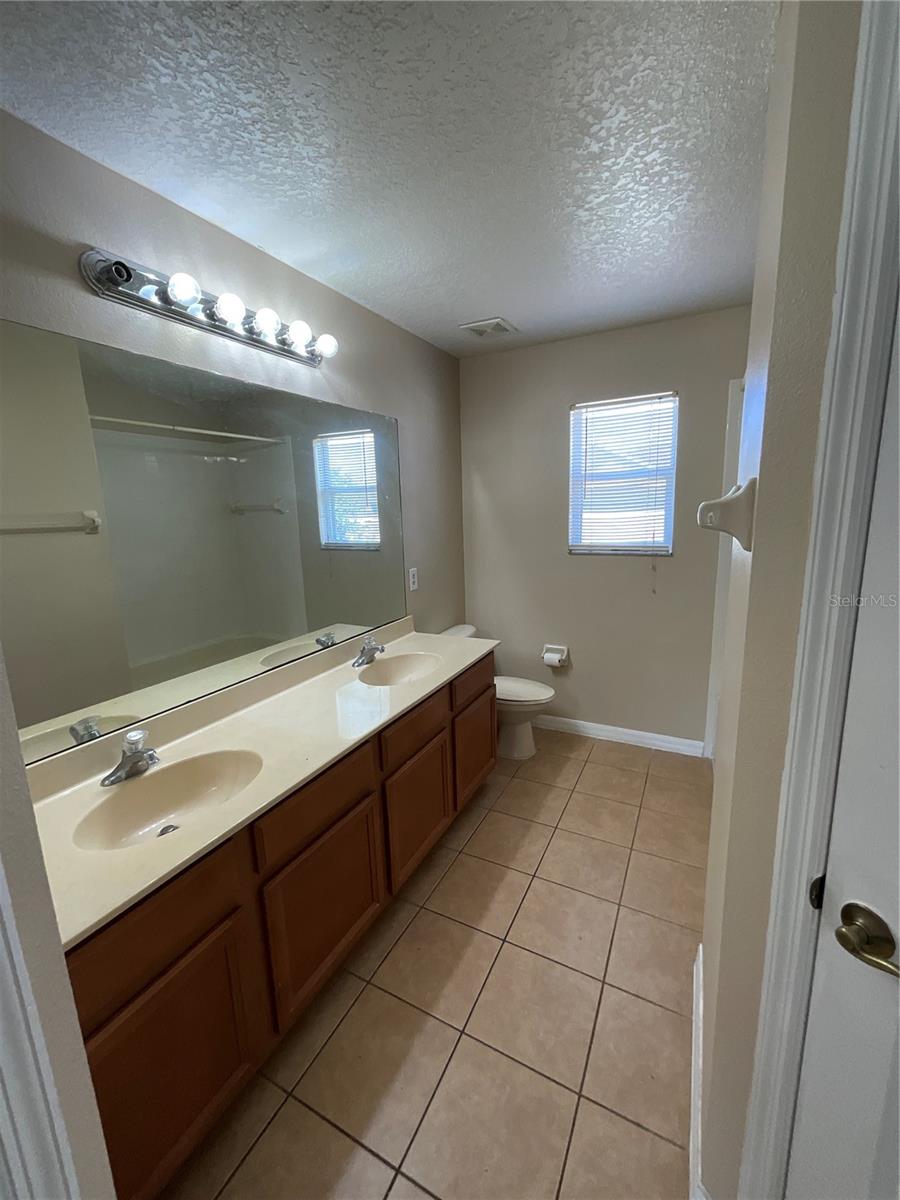 Image 29 of 36 For 2600 Lutza Way