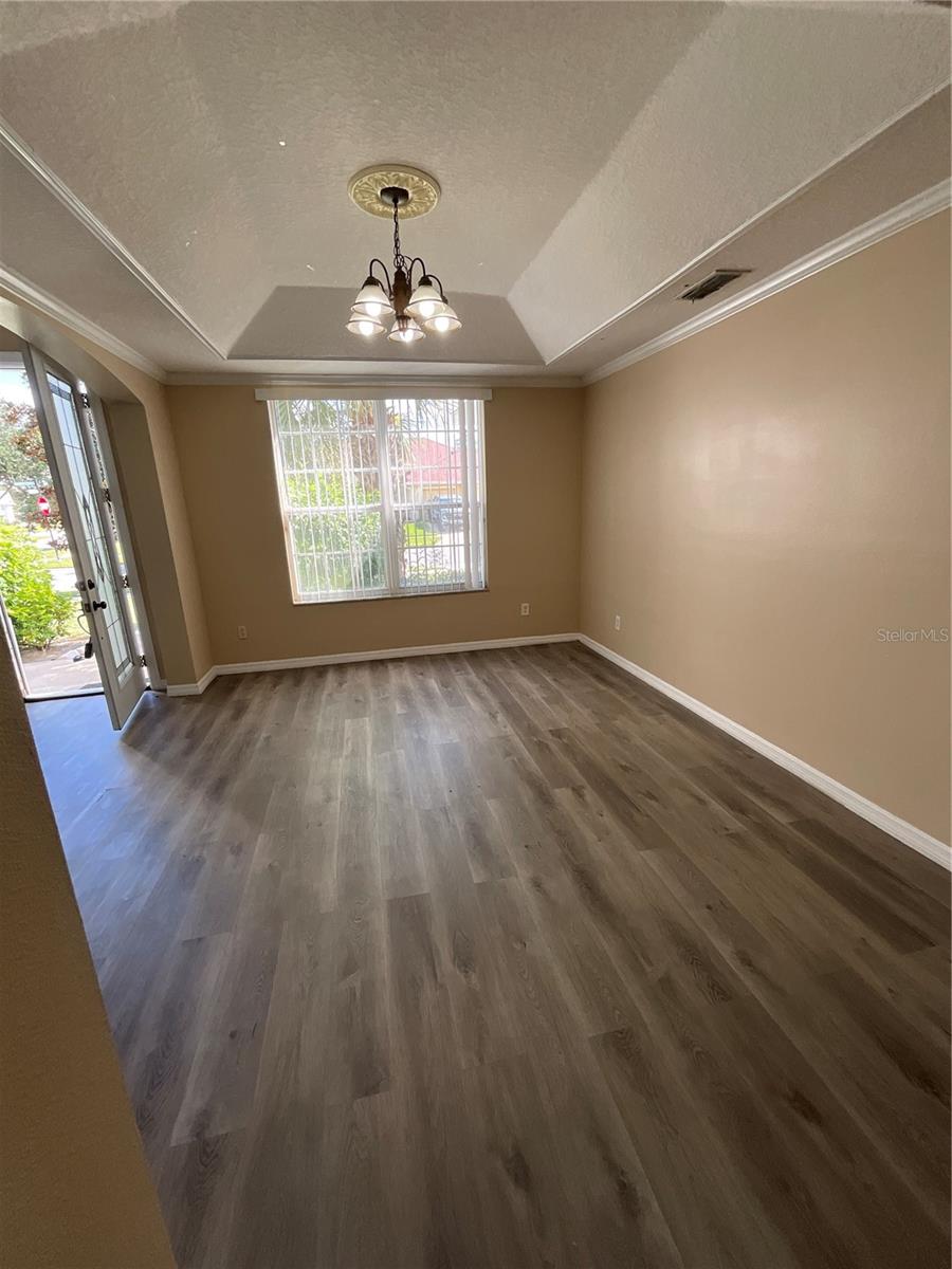 Image 7 of 36 For 2600 Lutza Way