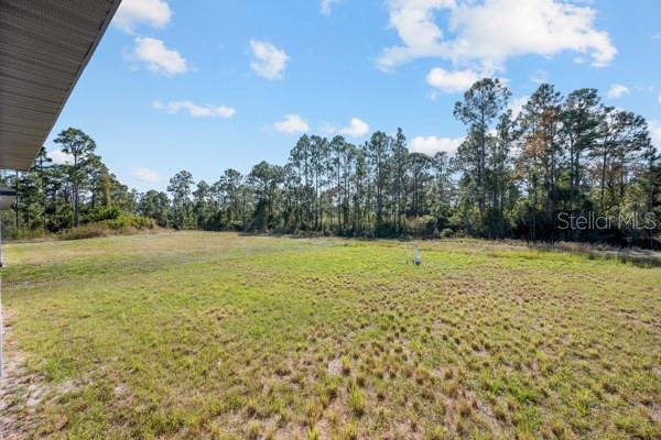 Image 19 of 48 For 618 Raintree Street E