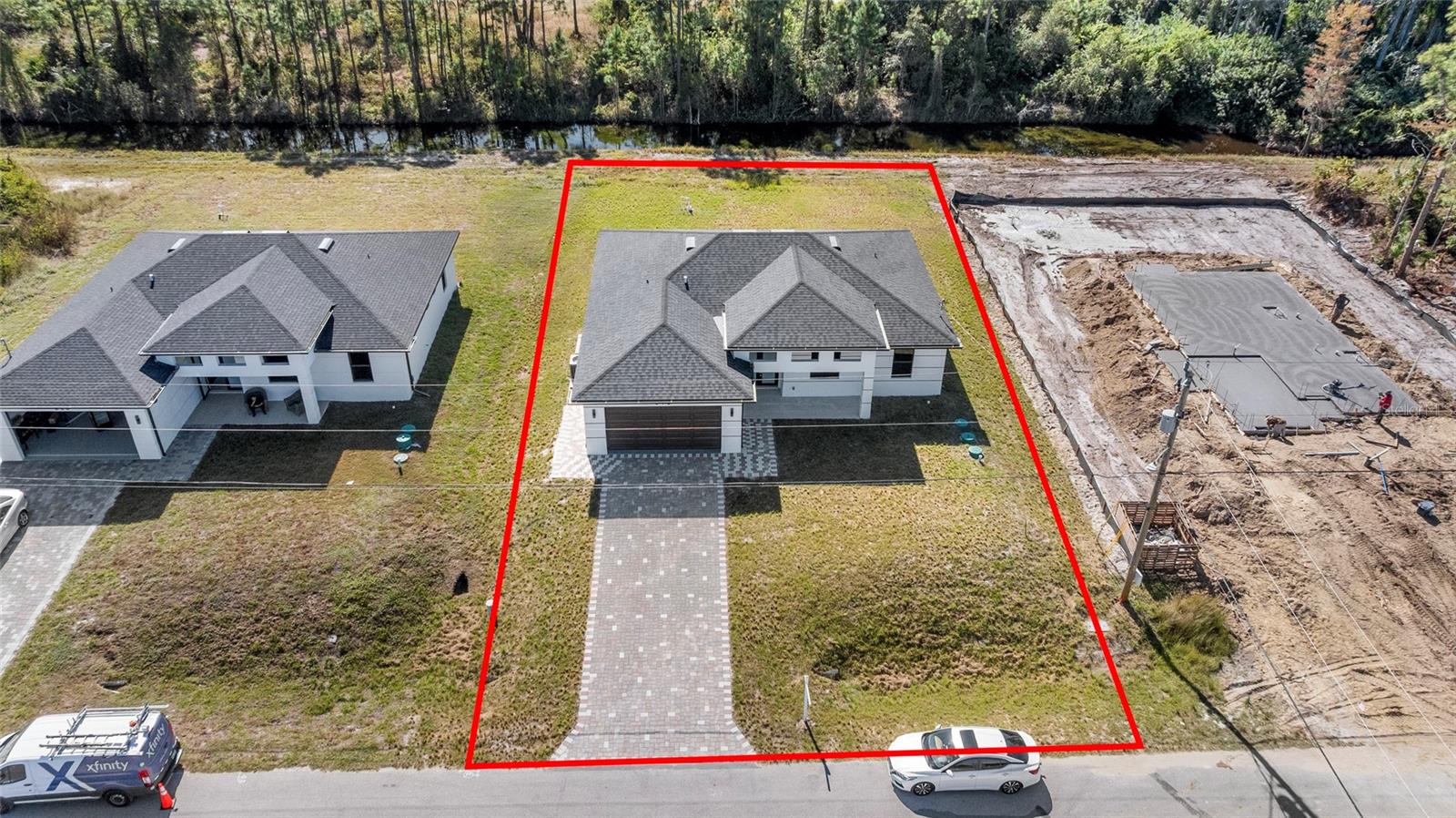 Image 23 of 48 For 618 Raintree Street E