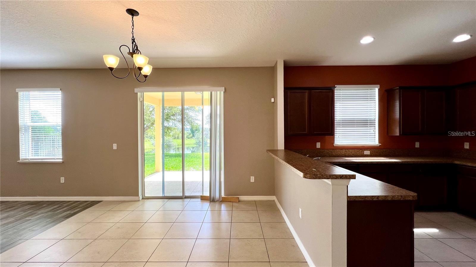 Image 18 of 73 For 3721 Maidencain Street