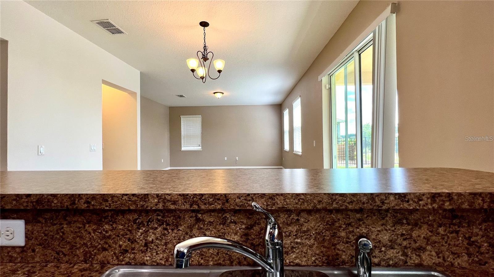 Image 21 of 73 For 3721 Maidencain Street