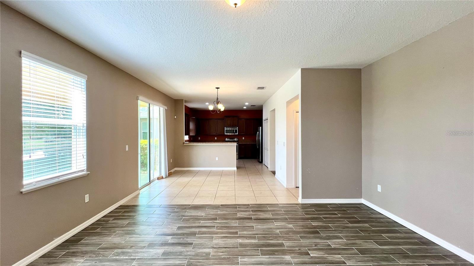 Image 24 of 73 For 3721 Maidencain Street